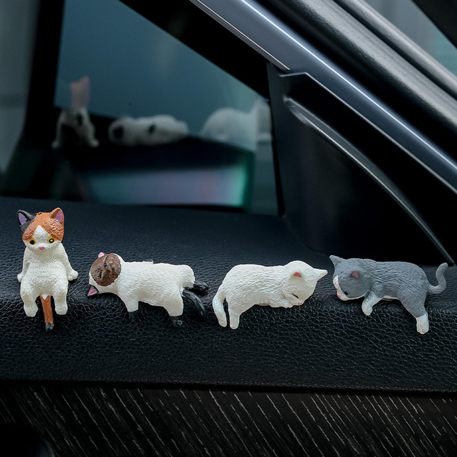 Spiaty Resin Miniature Cat Figurines Home, Office and Car Dashboard Decorations, Set of 4, White and Grey